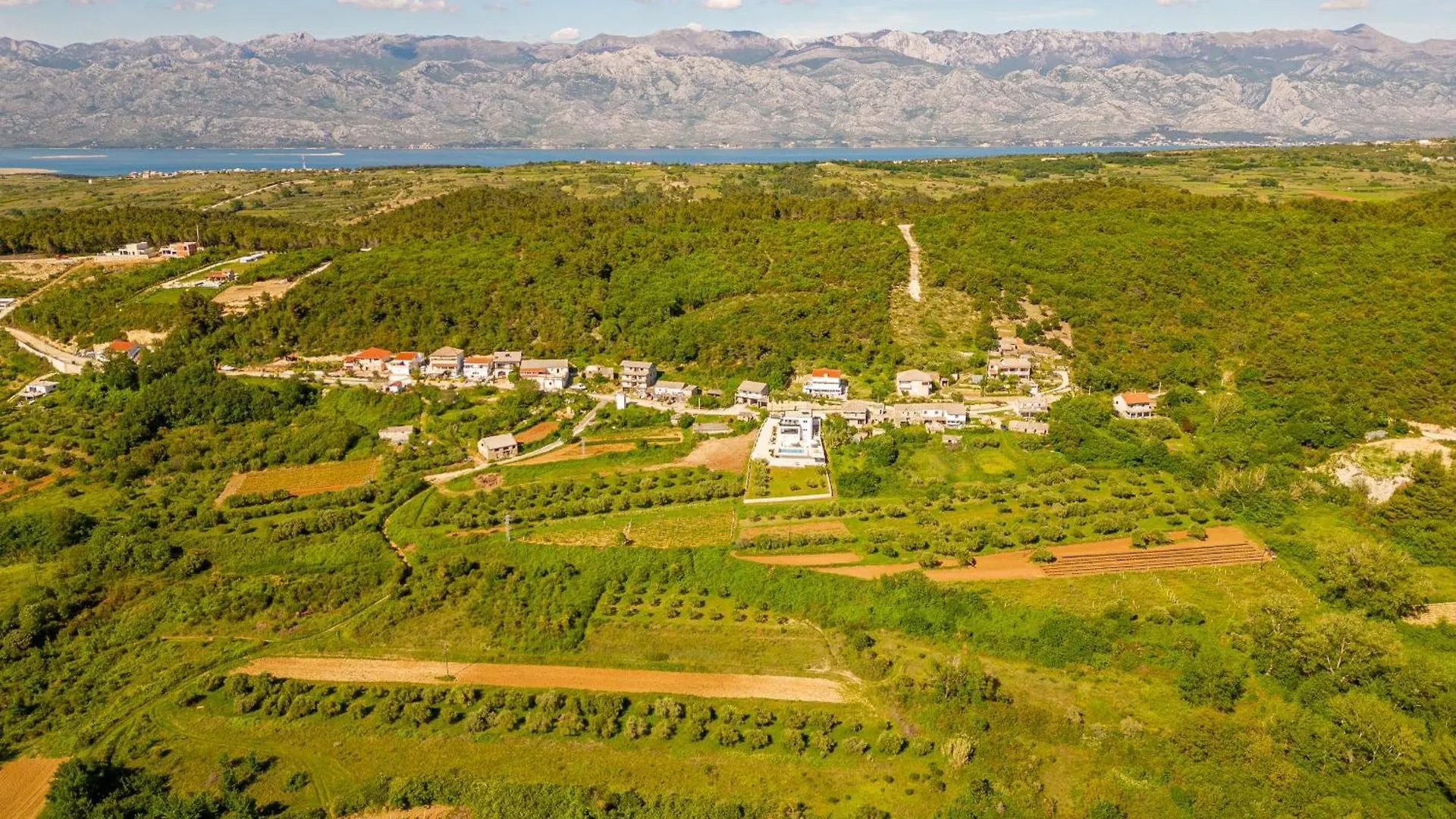 Villa Suton Zadarvillas Podvrsje 0*,  Croatia